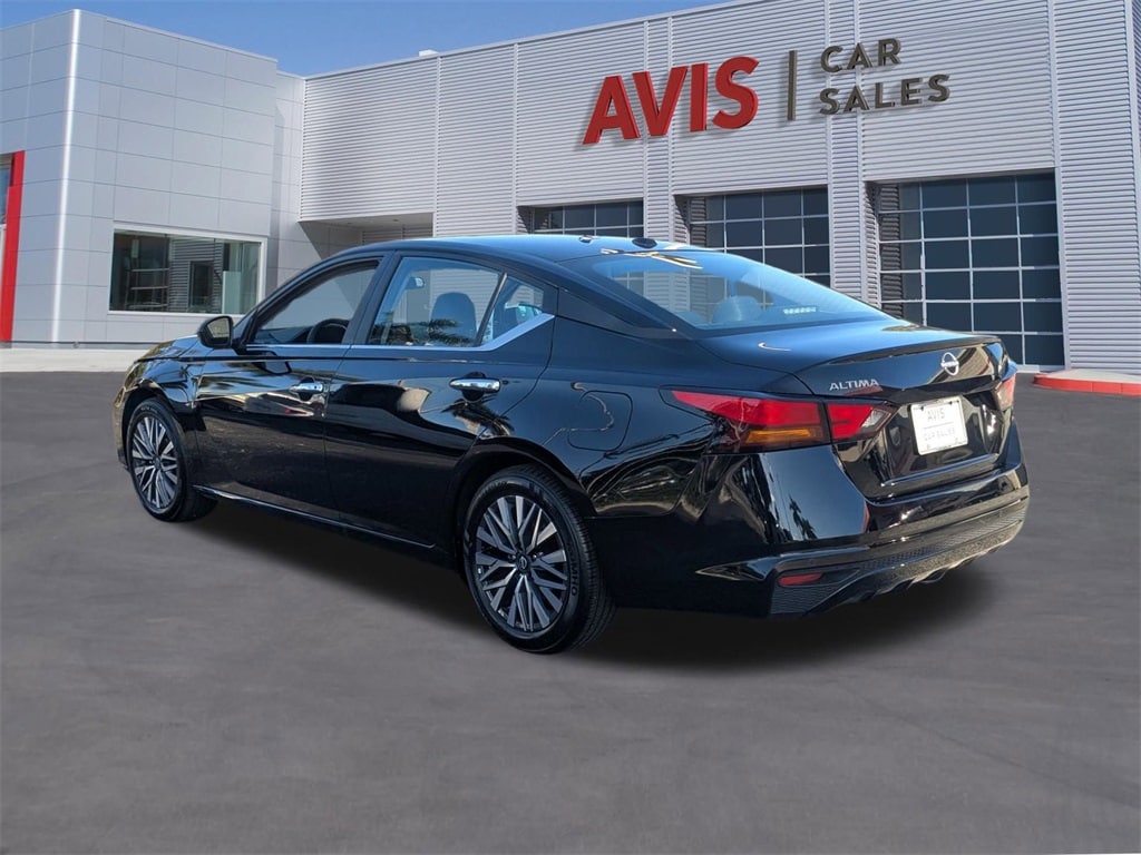 Thumbnail: 2025 Nissan Altima - 10