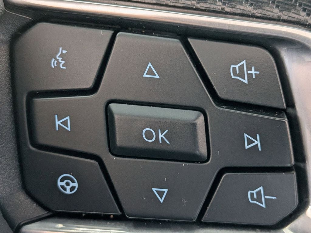 Thumbnail: 2025 Ford Mustang - 25