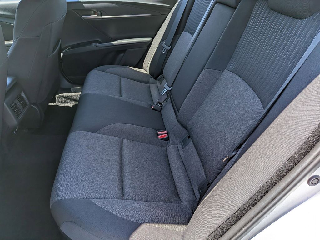 Thumbnail: 2025 Toyota Camry - 18