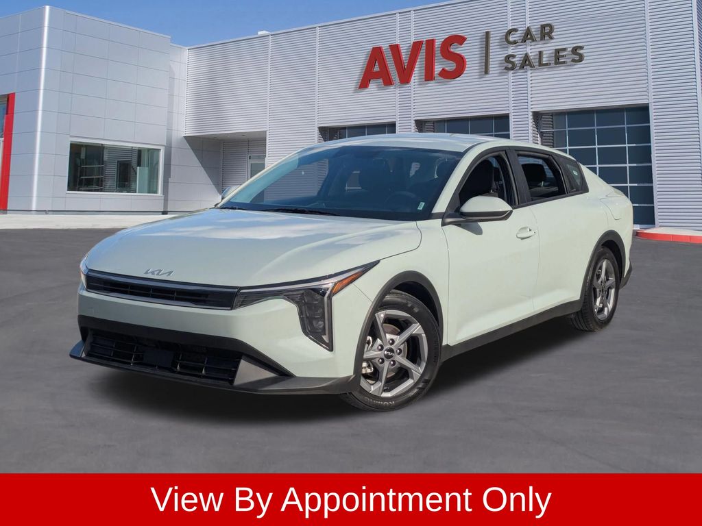 2025 Kia K4 LXS AT's photo
