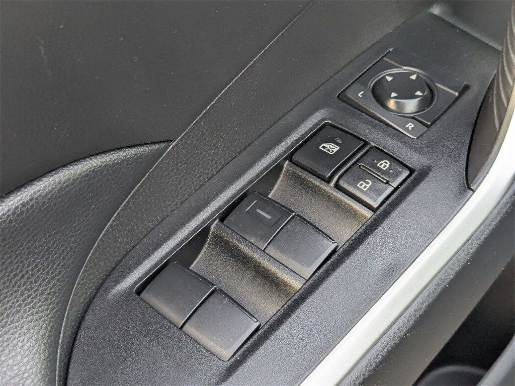 Thumbnail: 2025 Toyota RAV4 - 15