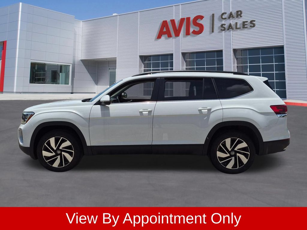 2025 Volkswagen Atlas SE w/Tech - Photo 10