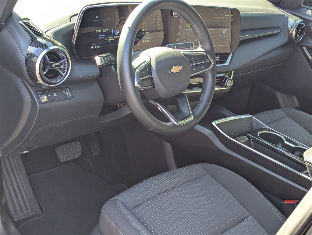 Thumbnail: 2025 Chevrolet Equinox - 15