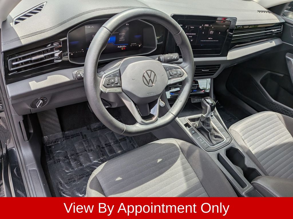 Thumbnail: 2025 Volkswagen Jetta - 13