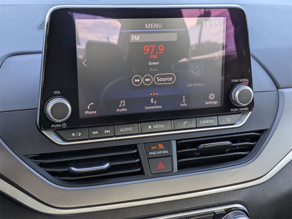 Thumbnail: 2025 Nissan Altima - 18