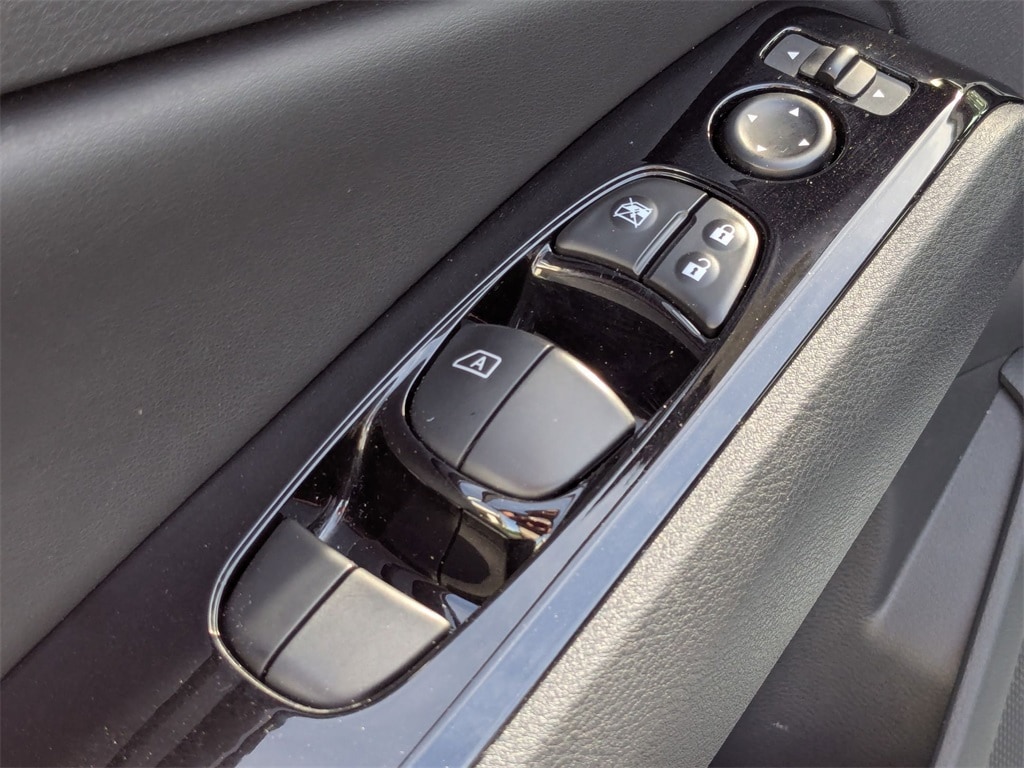 Thumbnail: 2025 Nissan Altima - 15