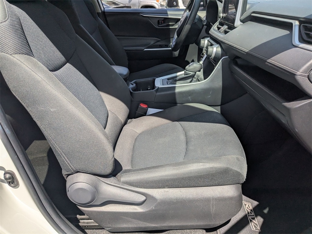 Thumbnail: 2023 Toyota RAV4 - 29