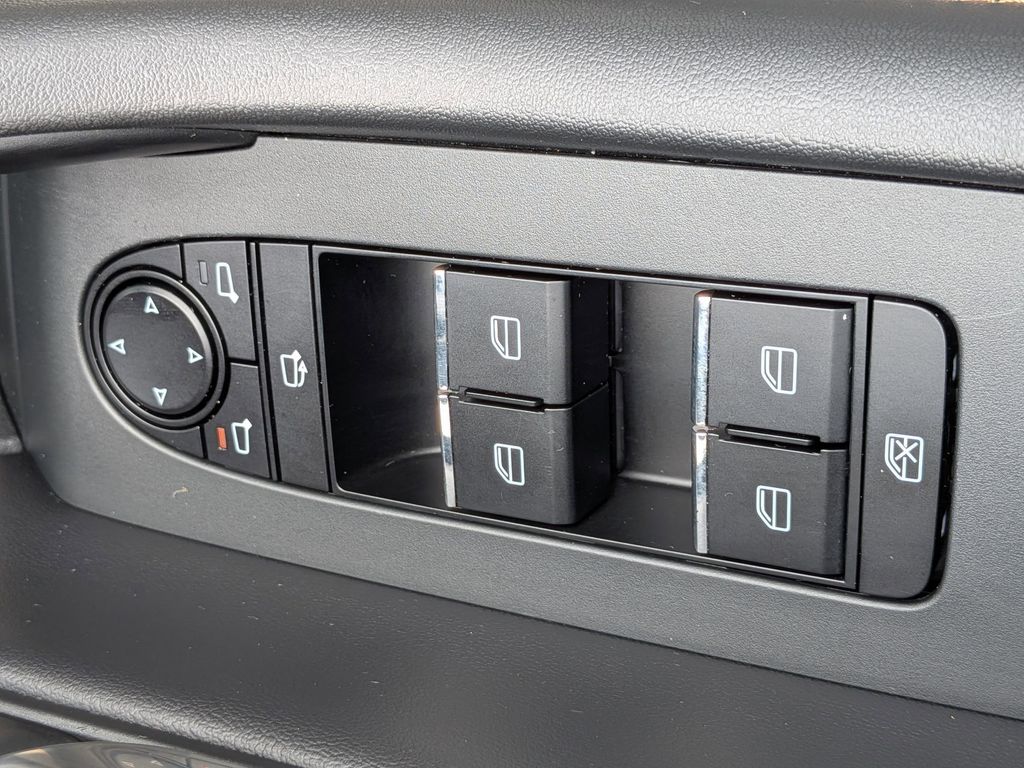 Thumbnail: 2025 Mazda CX-90 - 12