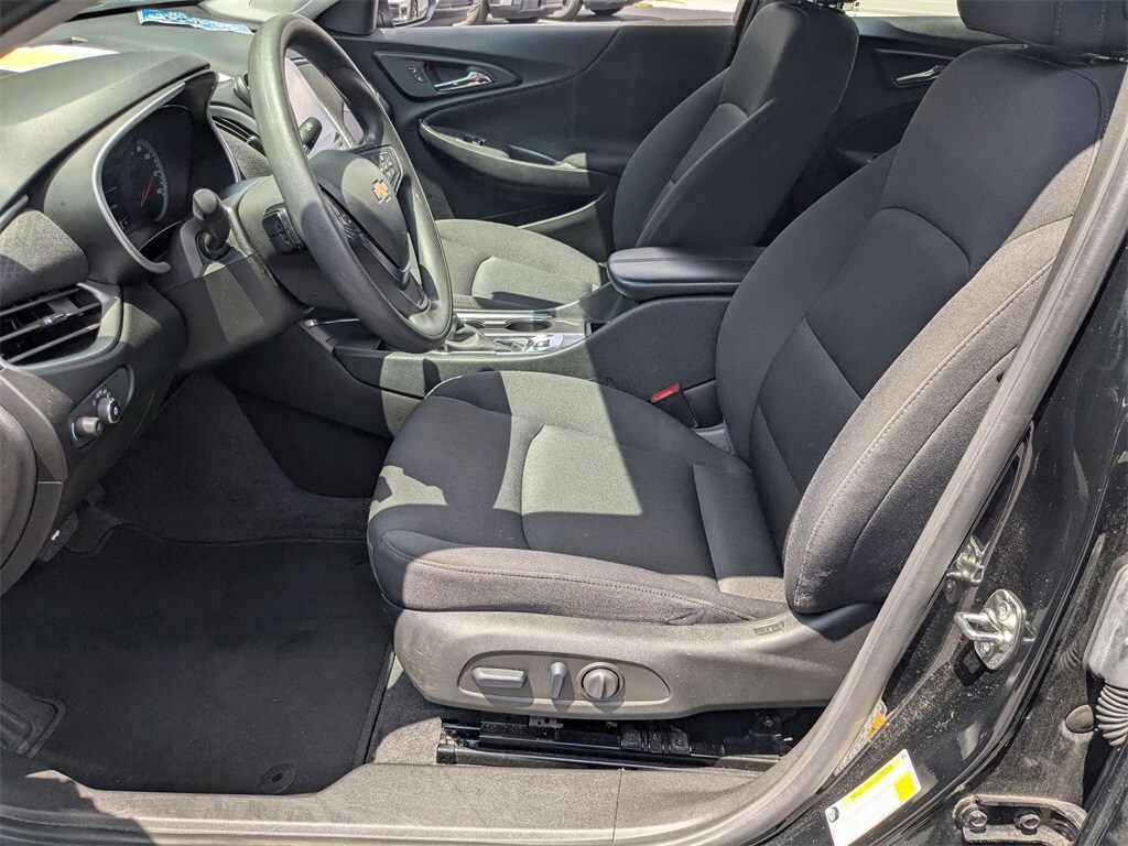 Thumbnail: 2024 Chevrolet Malibu - 17