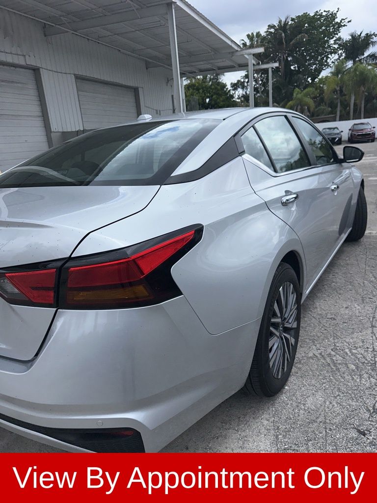 Thumbnail: 2025 Nissan Altima - 8