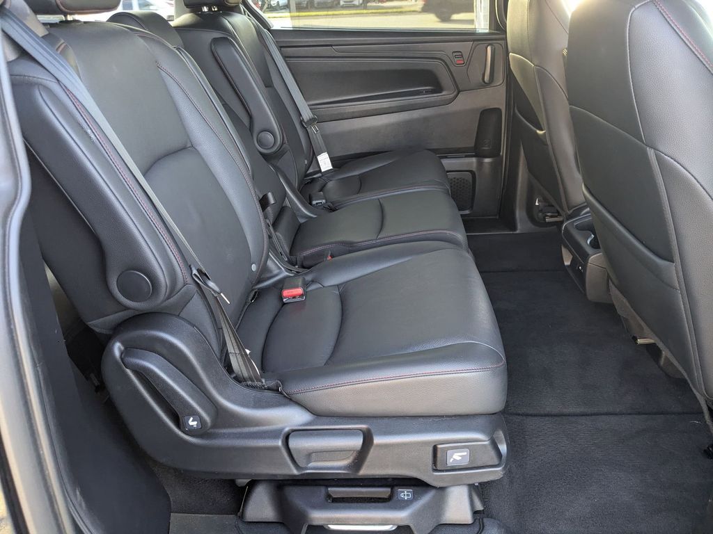 Thumbnail: 2025 Honda Odyssey - 30