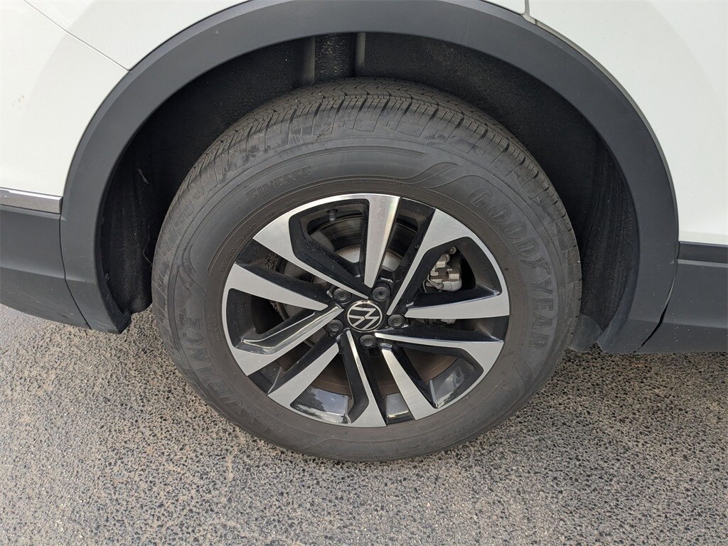 Thumbnail: 2024 Volkswagen Tiguan - 34