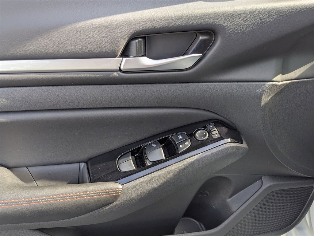 Thumbnail: 2025 Nissan Altima - 14