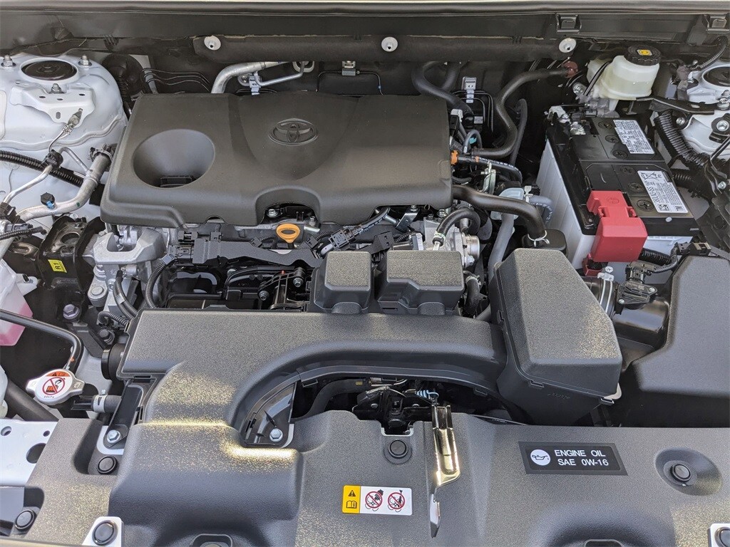 Thumbnail: 2025 Toyota RAV4 - 32