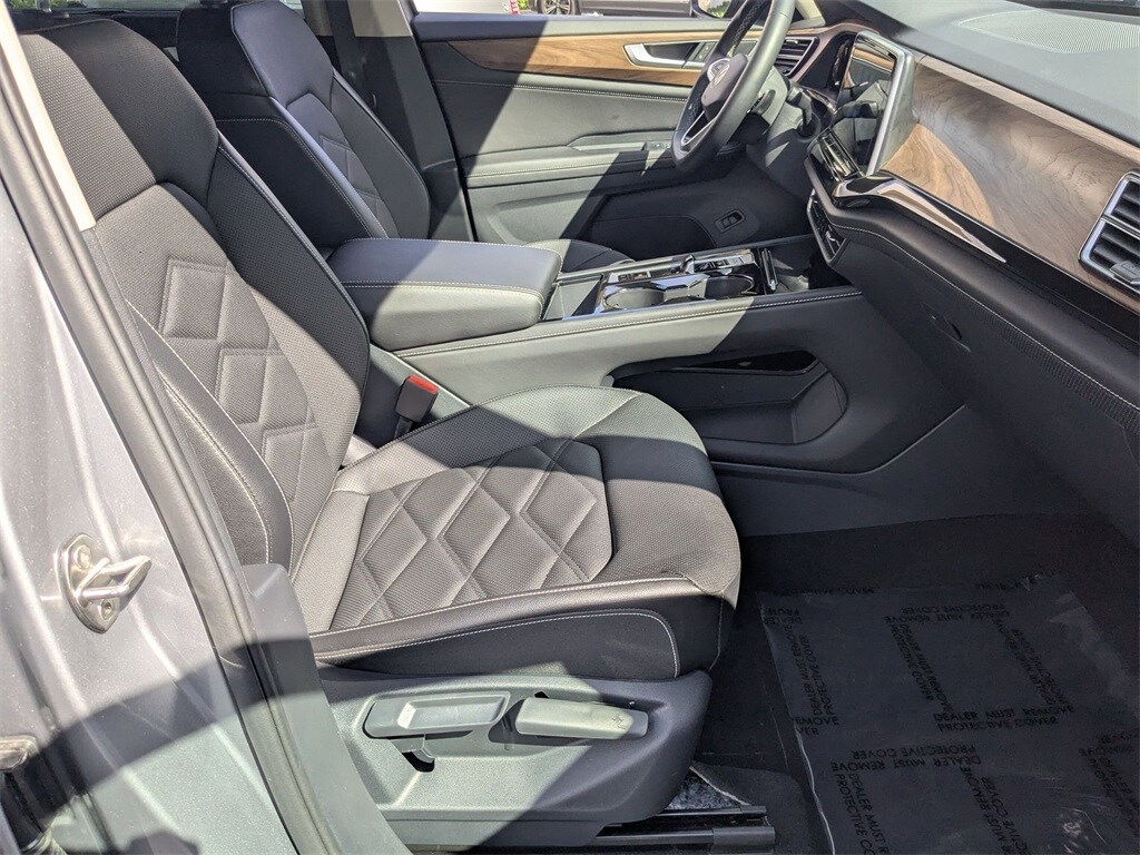 Thumbnail: 2025 Volkswagen Atlas - 30