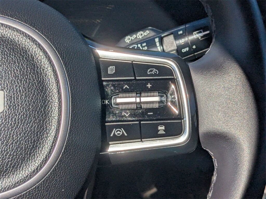 Thumbnail: 2025 Kia Carnival - 27