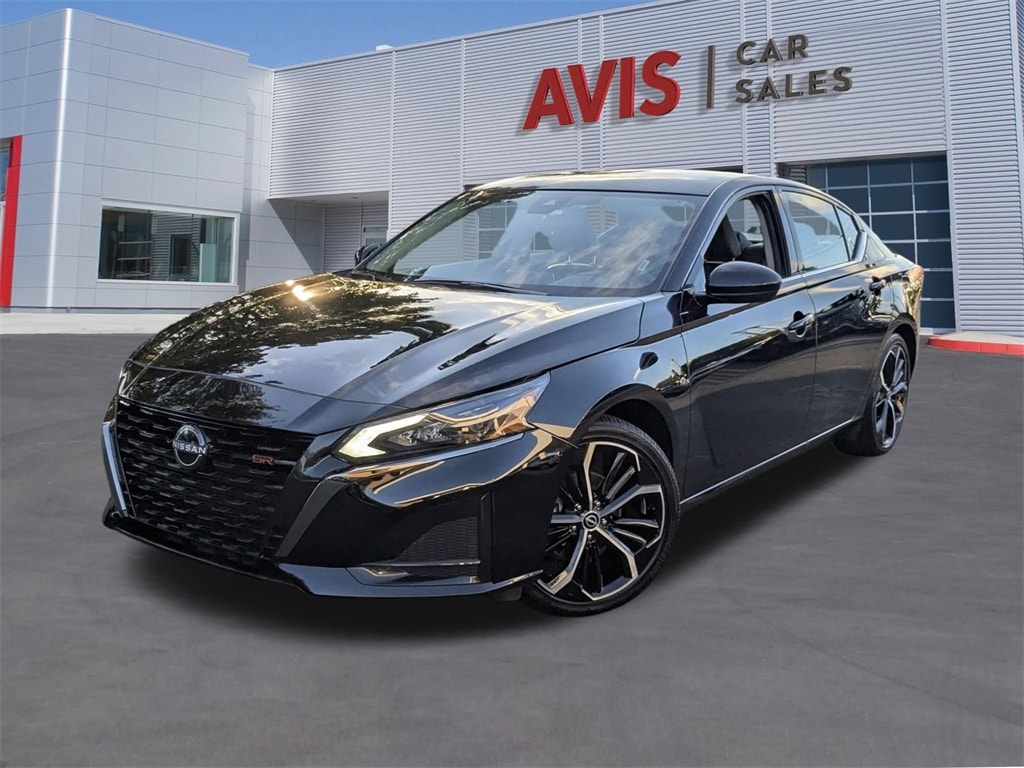 2025 Nissan Altima SR