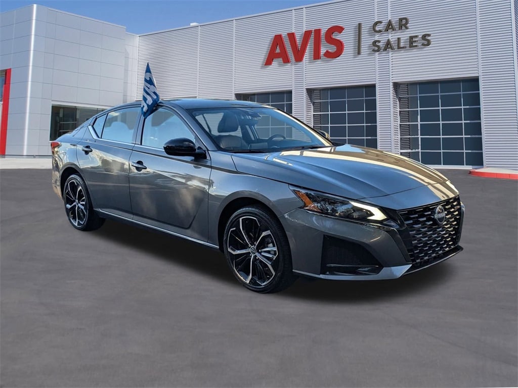 Thumbnail: 2025 Nissan Altima - 3