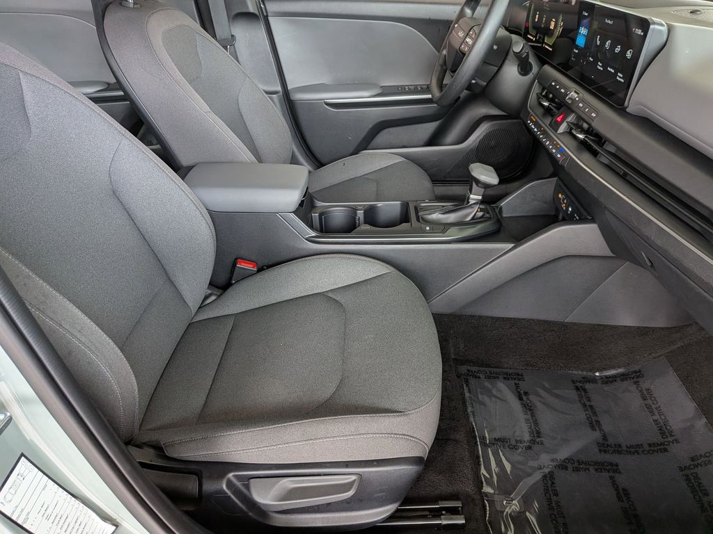 Thumbnail: 2025 Kia K4 - 30
