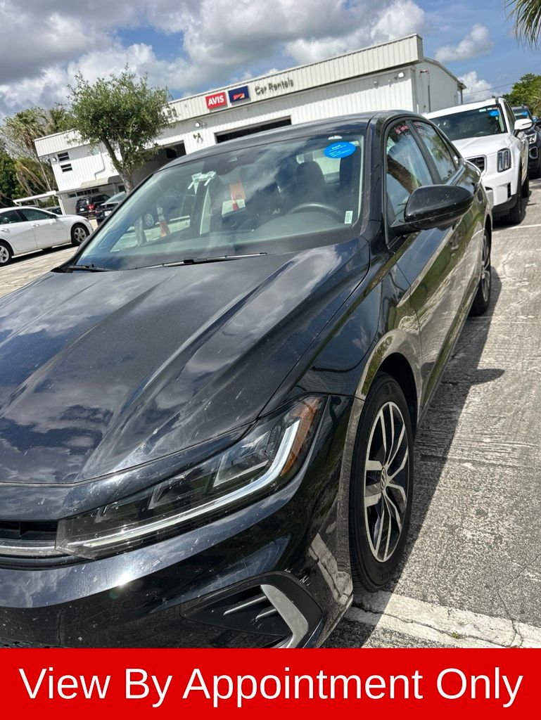 Thumbnail: 2025 Volkswagen Jetta - 1