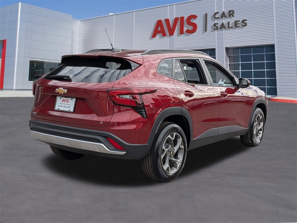 Thumbnail: 2025 Chevrolet Trax - 6