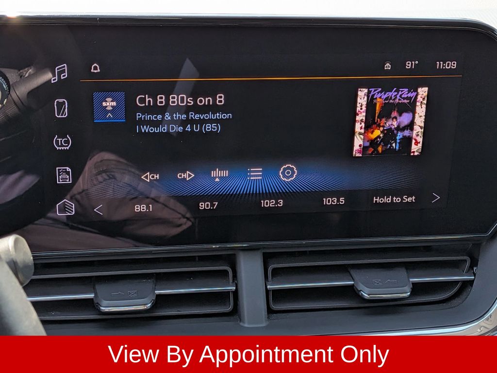 Thumbnail: 2025 Chevrolet Trax - 17