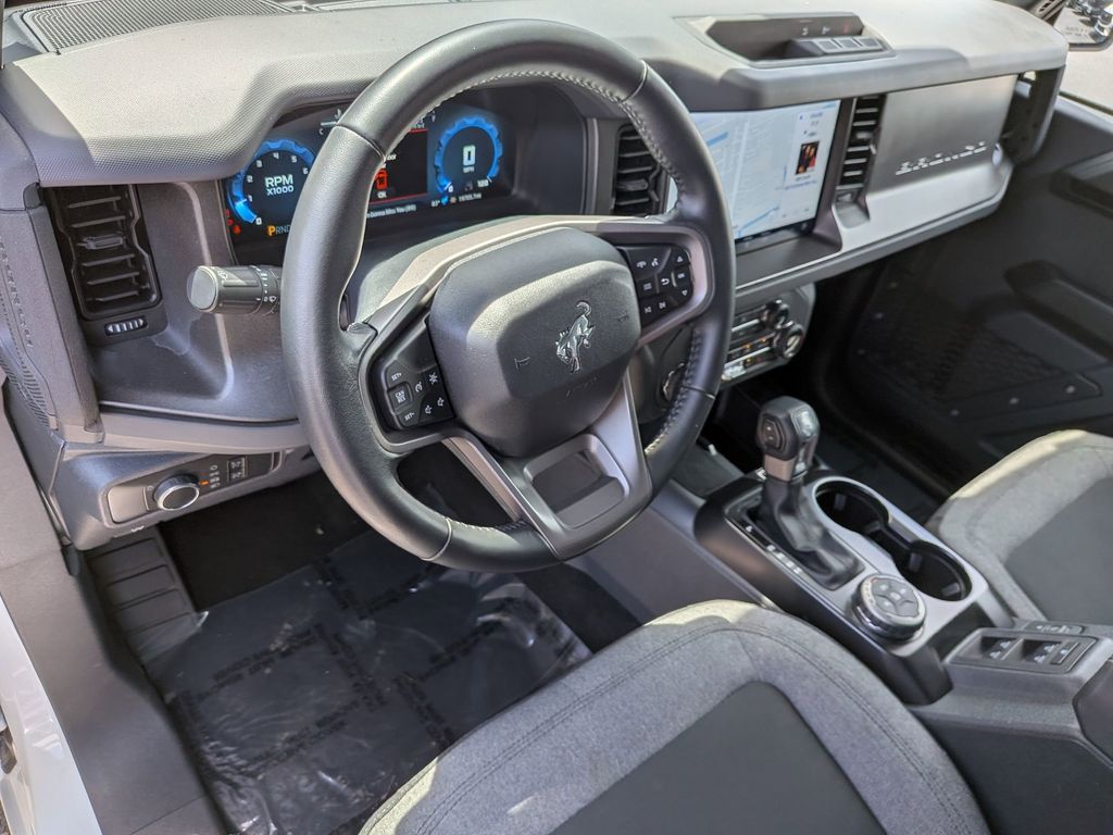 Thumbnail: 2025 Ford Bronco - 9