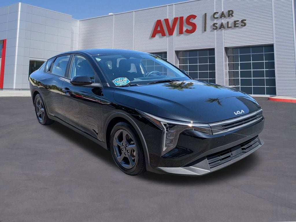Thumbnail: 2025 Kia K4 - 3