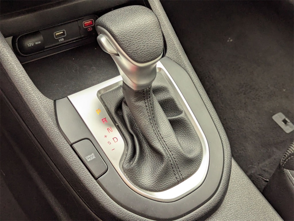 2024 Kia Forte LXS 19