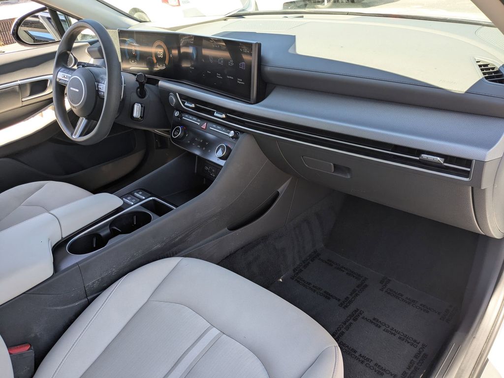 Thumbnail: 2025 Hyundai Sonata - 27