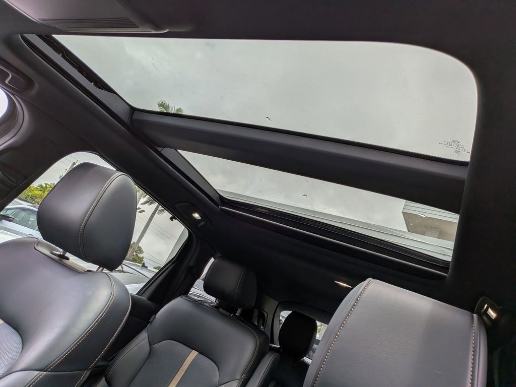 Thumbnail: 2025 Mazda CX-90 - 18