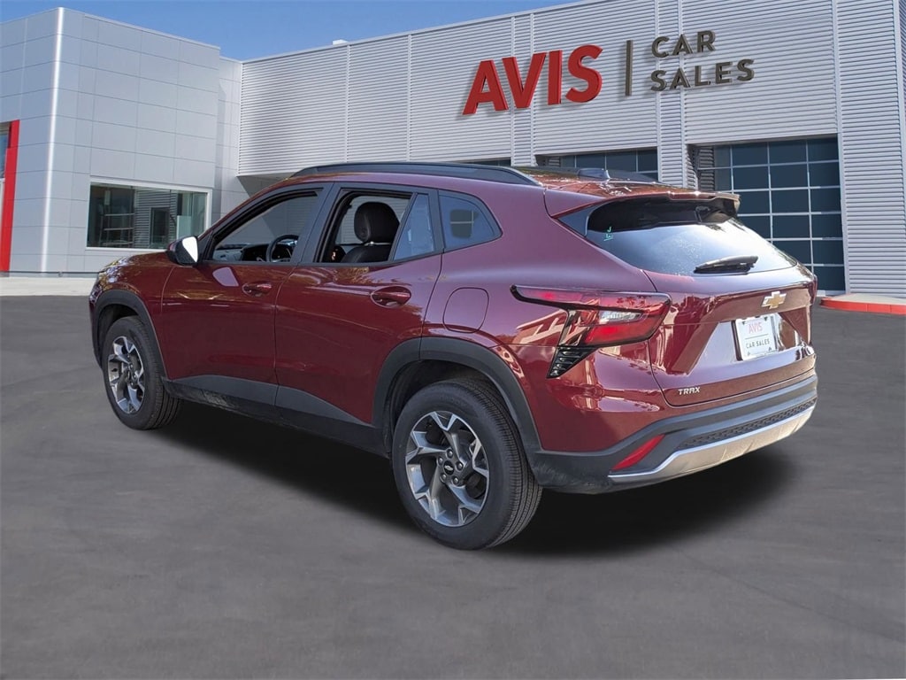 Thumbnail: 2025 Chevrolet Trax - 10