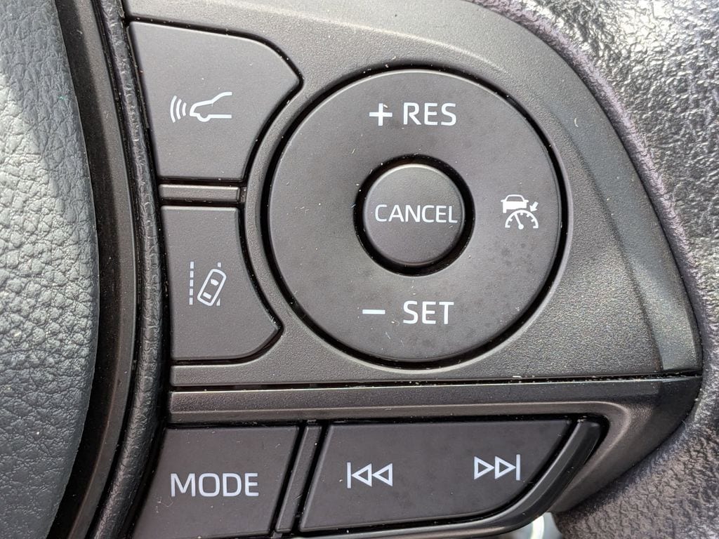 Thumbnail: 2025 Toyota RAV4 - 23