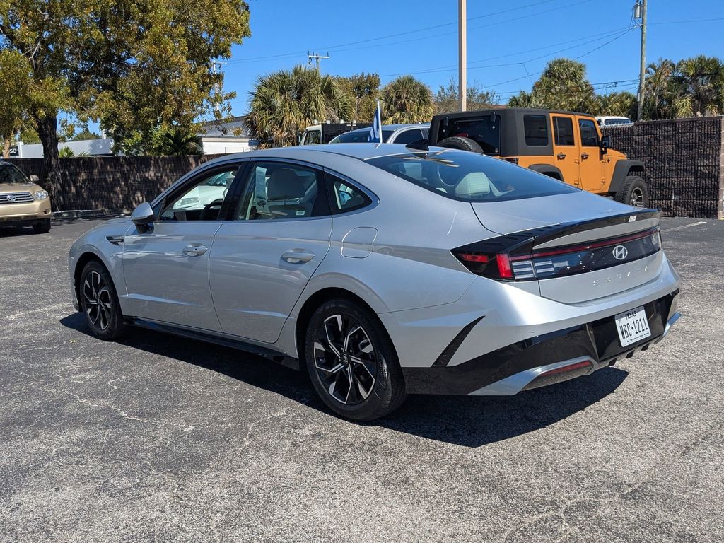 Thumbnail: 2025 Hyundai Sonata - 8