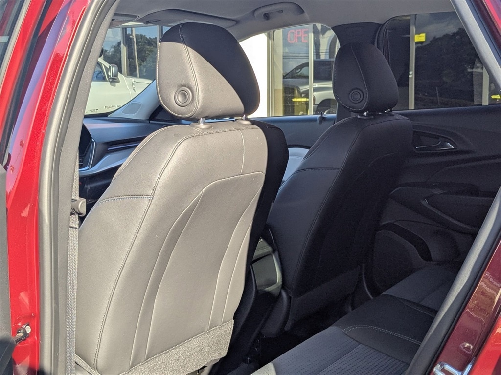 Thumbnail: 2025 Chevrolet Trax - 19