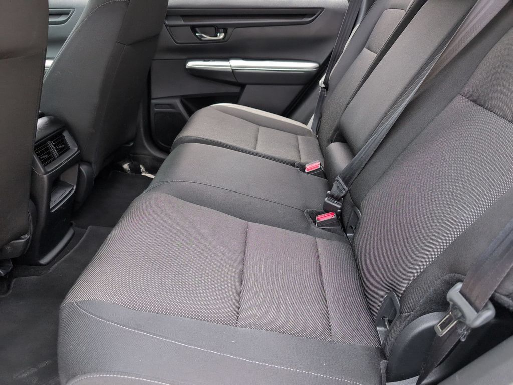 2025 Honda CR-V LX - Photo 27