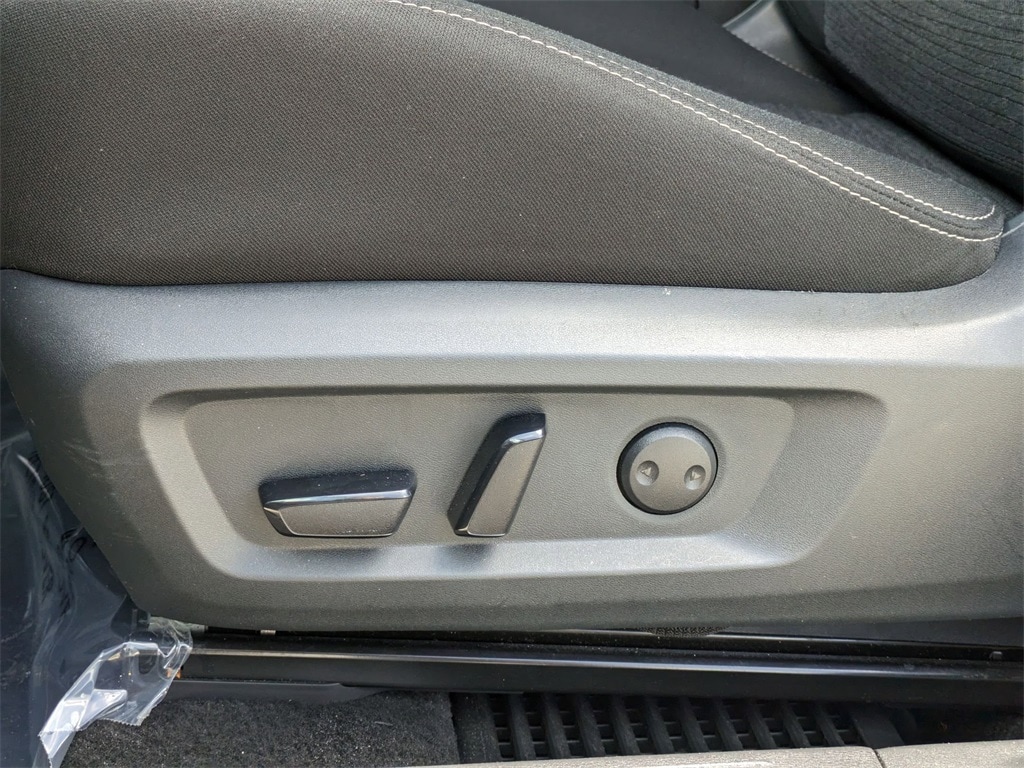 Thumbnail: 2023 Nissan Rogue - 14