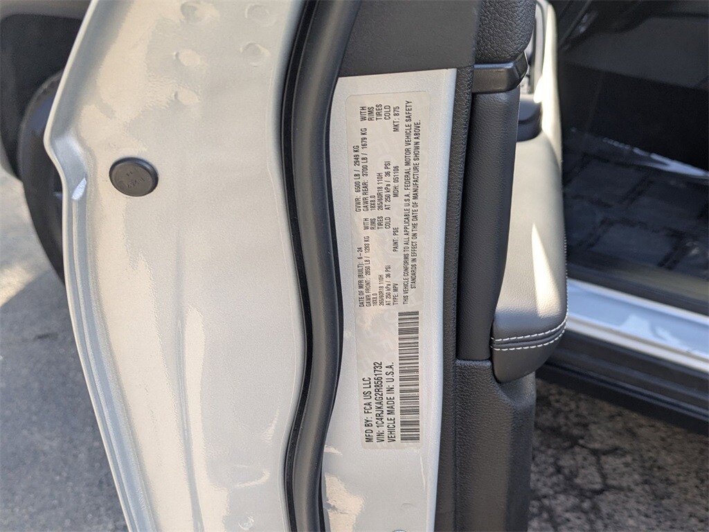 Thumbnail: 2024 Jeep Grand Cherokee L - 37