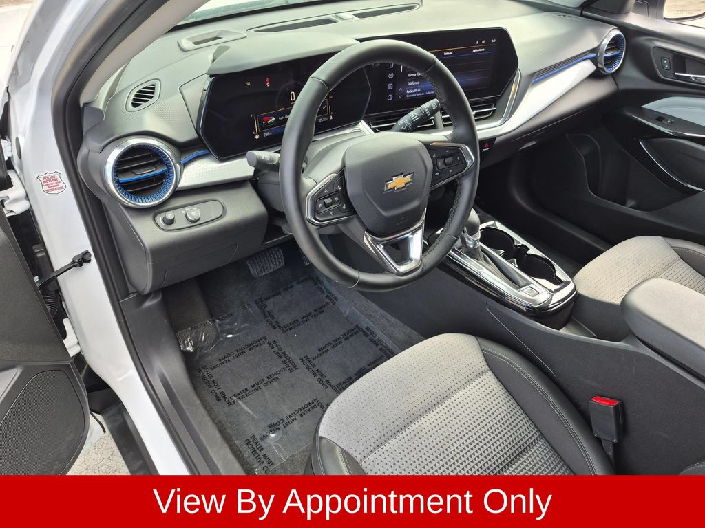 Thumbnail: 2025 Chevrolet Trax - 11