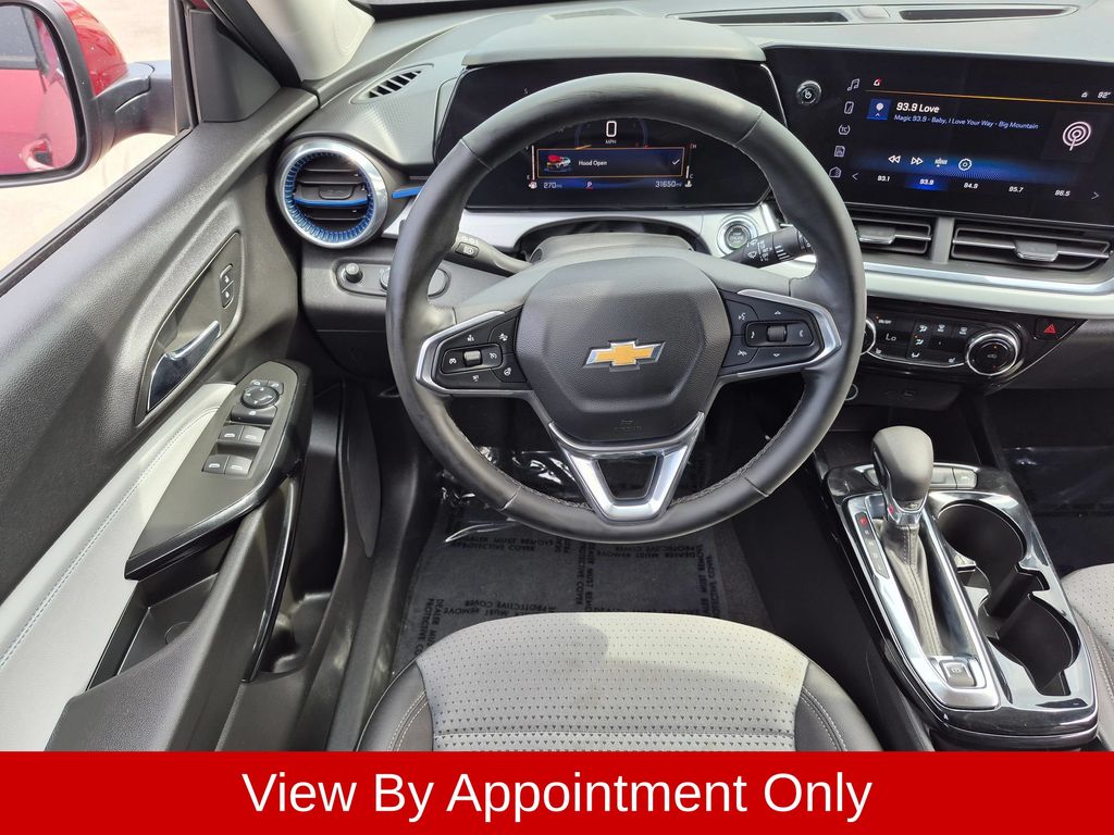 Thumbnail: 2025 Chevrolet Trax - 22