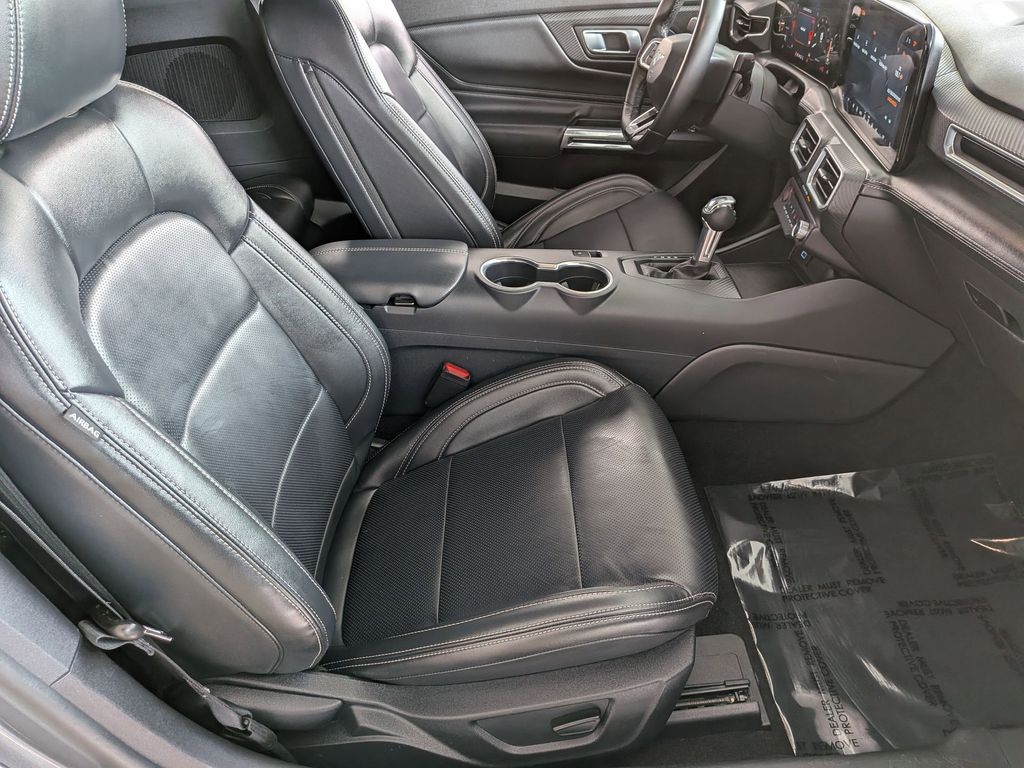 Thumbnail: 2025 Ford Mustang - 28