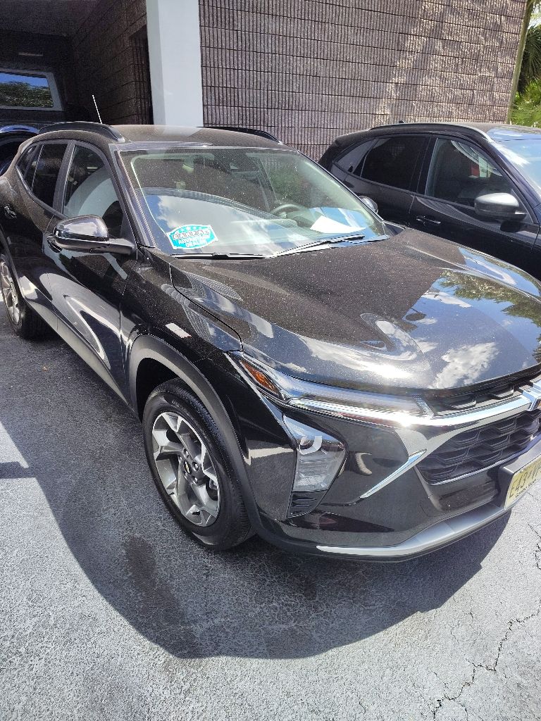 Thumbnail: 2025 Chevrolet Trax - 7