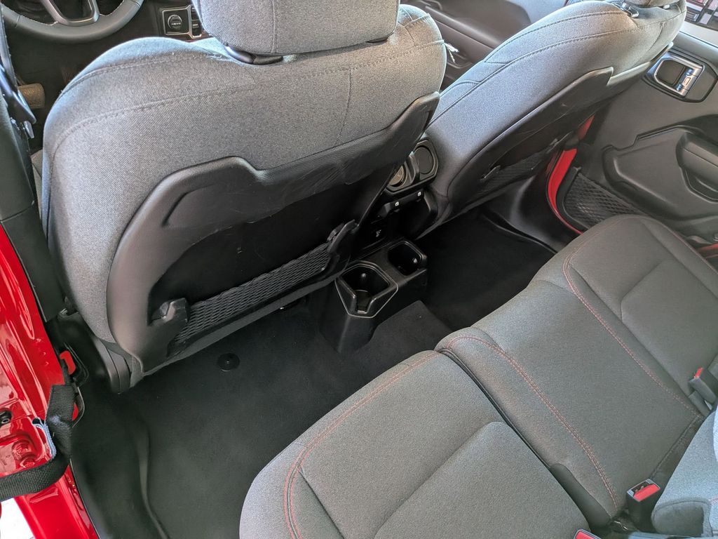 Thumbnail: 2025 Jeep Wrangler - 22