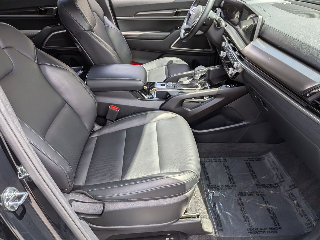 Thumbnail: 2025 Kia Telluride - 32