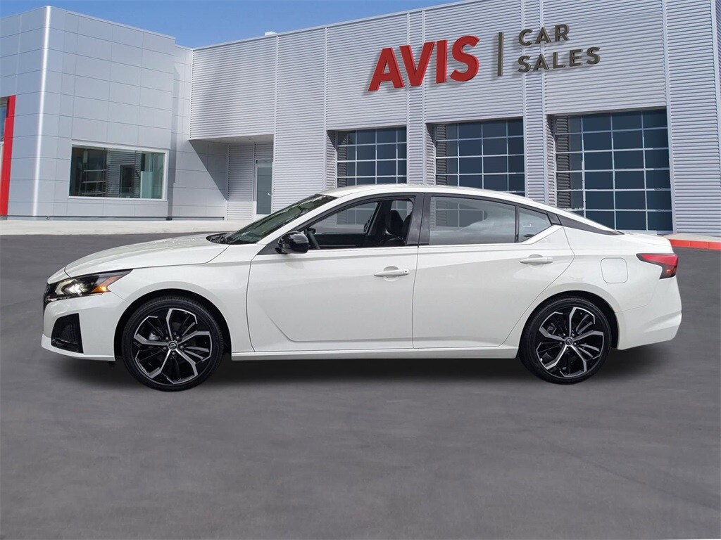 Thumbnail: 2025 Nissan Altima - 11