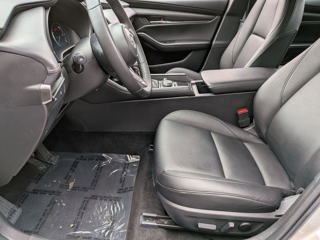 Thumbnail: 2025 Mazda Mazda3 - 21