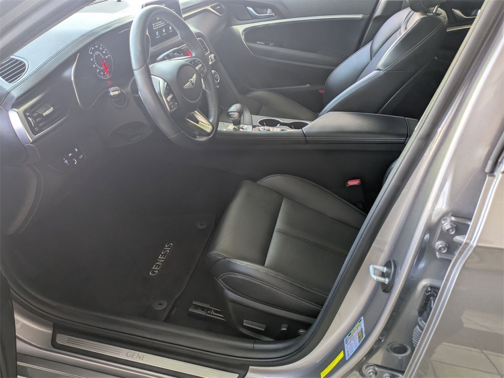 Thumbnail: 2021 Genesis G70 - 19