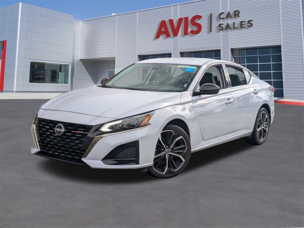 Certified 2025 Nissan Altima SR Sedan