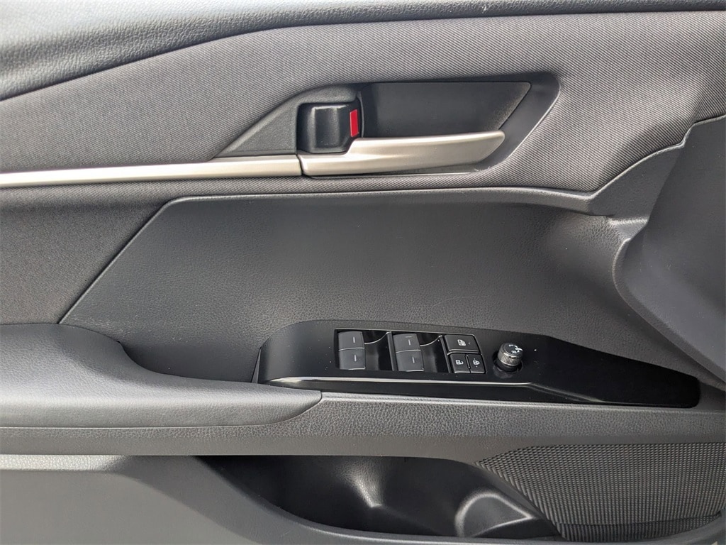 Thumbnail: 2025 Toyota Camry - 14