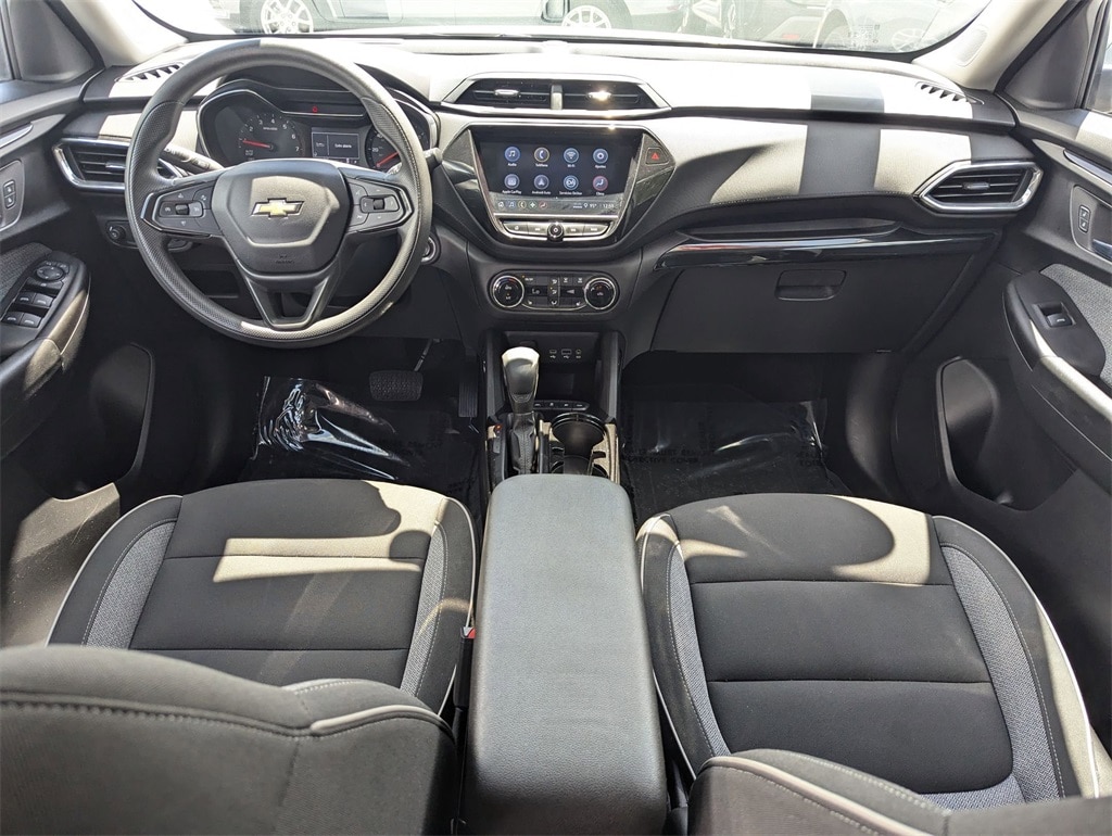 Thumbnail: 2023 Chevrolet TrailBlazer - 18